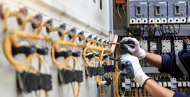 Professional Electrician technician working in Centerville, IA